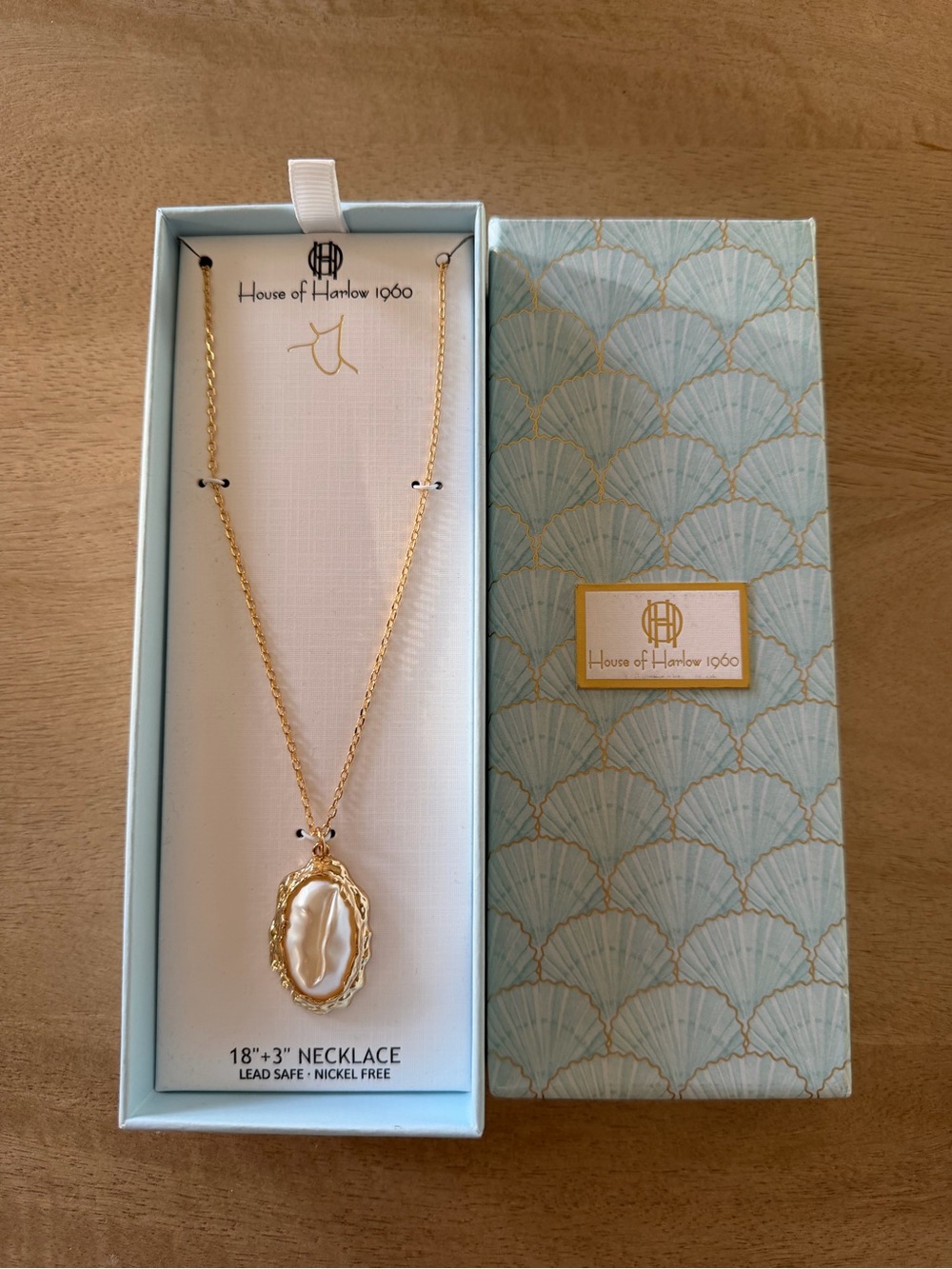 House of Harlow 1960 Gold Necklace with Pearl-Effect Pendant - Picture 2 of 7
